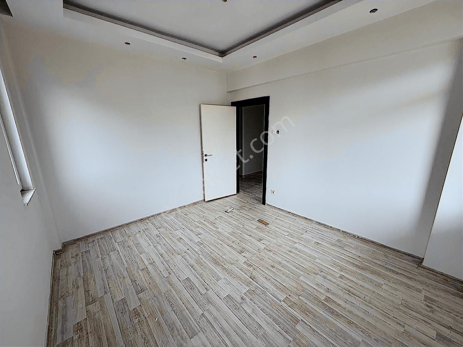 Süper Genişlikte Cadde Üstü İçi Sıfır Yapılı 3+1 Kiralık Daire - Görsel 14