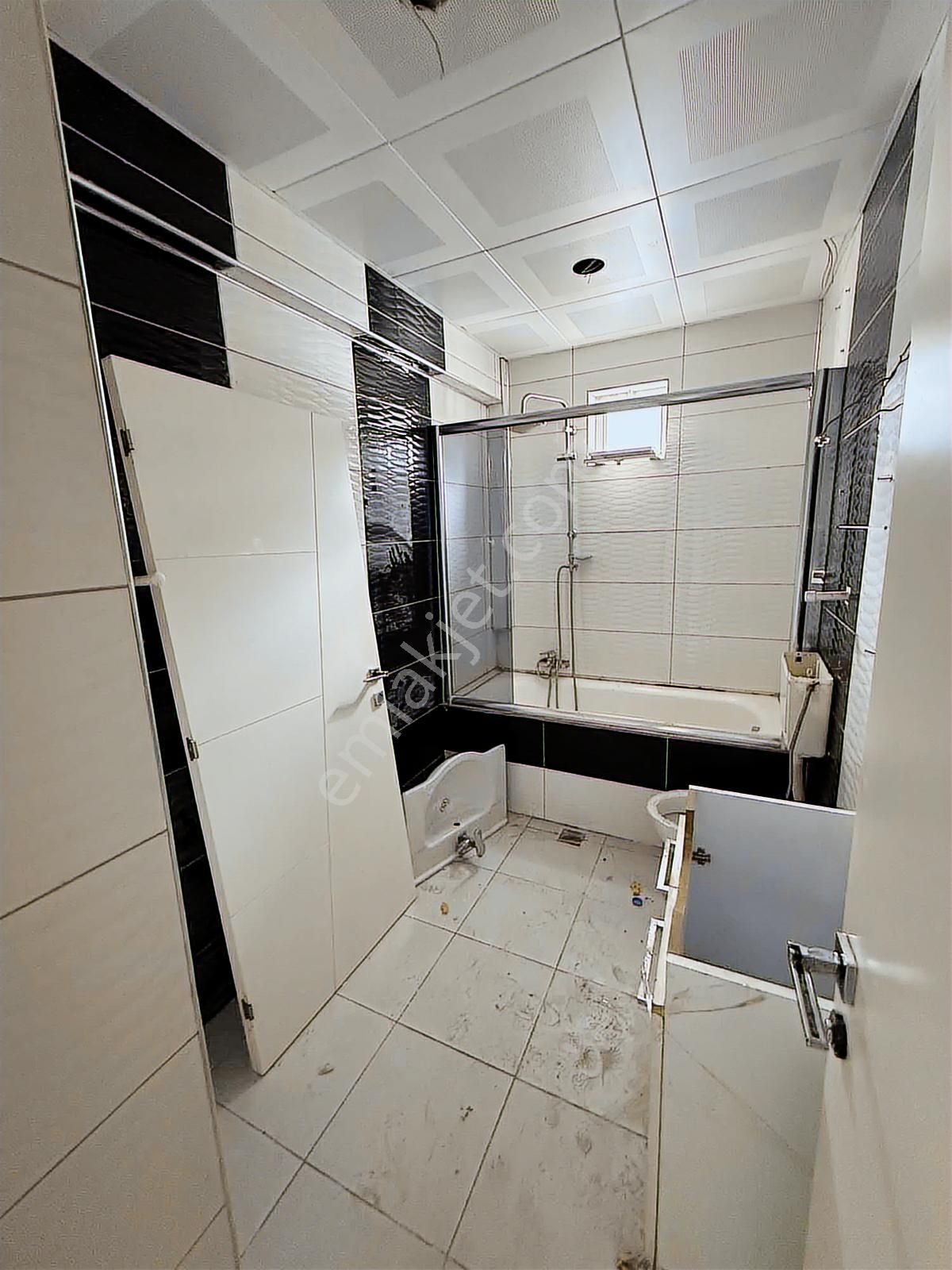 Süper Genişlikte Cadde Üstü İçi Sıfır Yapılı 3+1 Kiralık Daire - Görsel 8