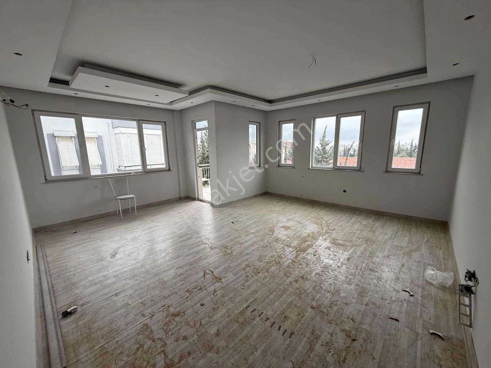 Süper Genişlikte Cadde Üstü İçi Sıfır Yapılı 3+1 Kiralık Daire - Görsel 31