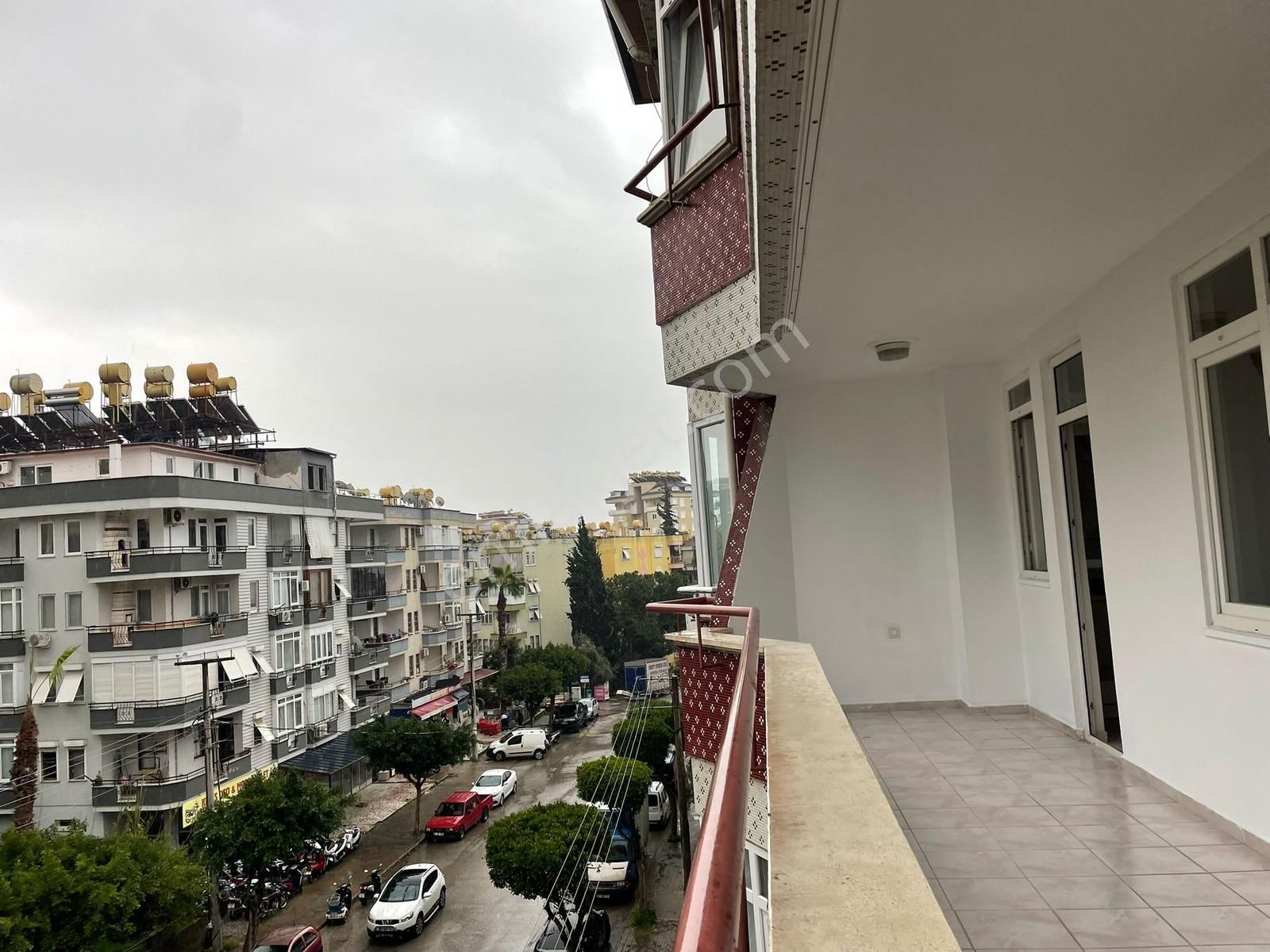 Alanya Merkez Hacet Mahallesinde 2+1 Ayrı Mutfaklı Geniş Daire - Görsel 10