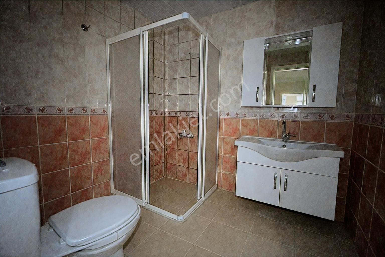 Alanya Merkez Hacet Mahallesinde 2+1 Ayrı Mutfaklı Geniş Daire - Görsel 20