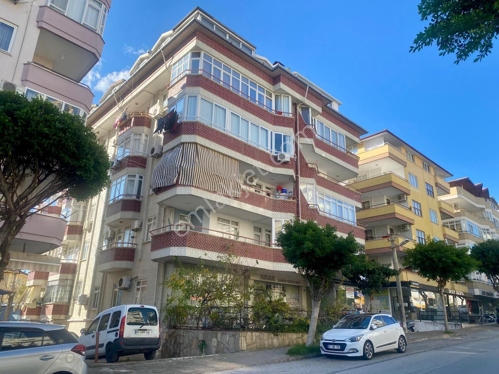 Alanya Merkez Hacet Mahallesinde 2+1 Ayrı Mutfaklı Geniş Daire - Görsel 32