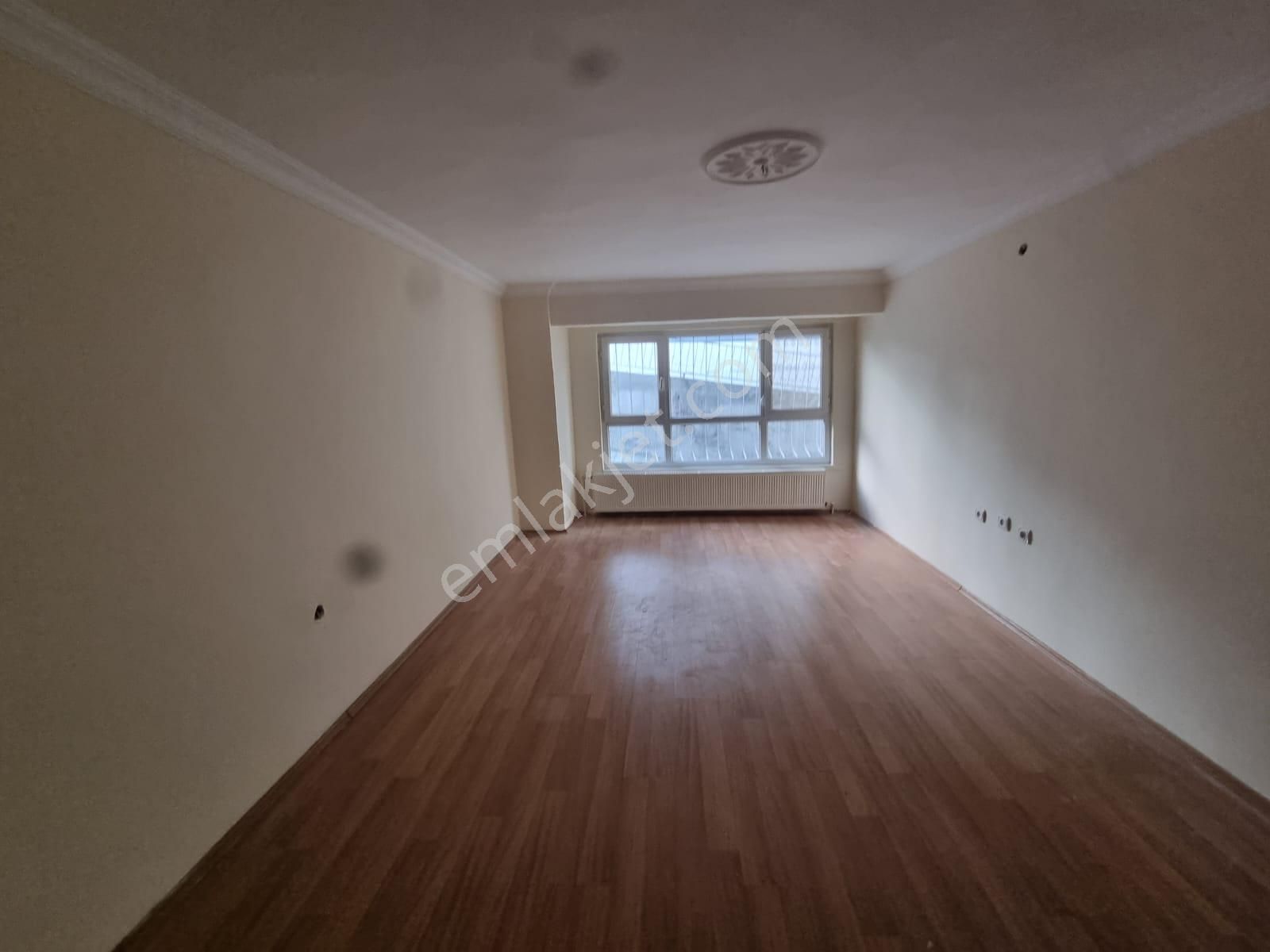 Kent'ten Saimekadın'da 3+1 Giriş Kat Fırsat Daire