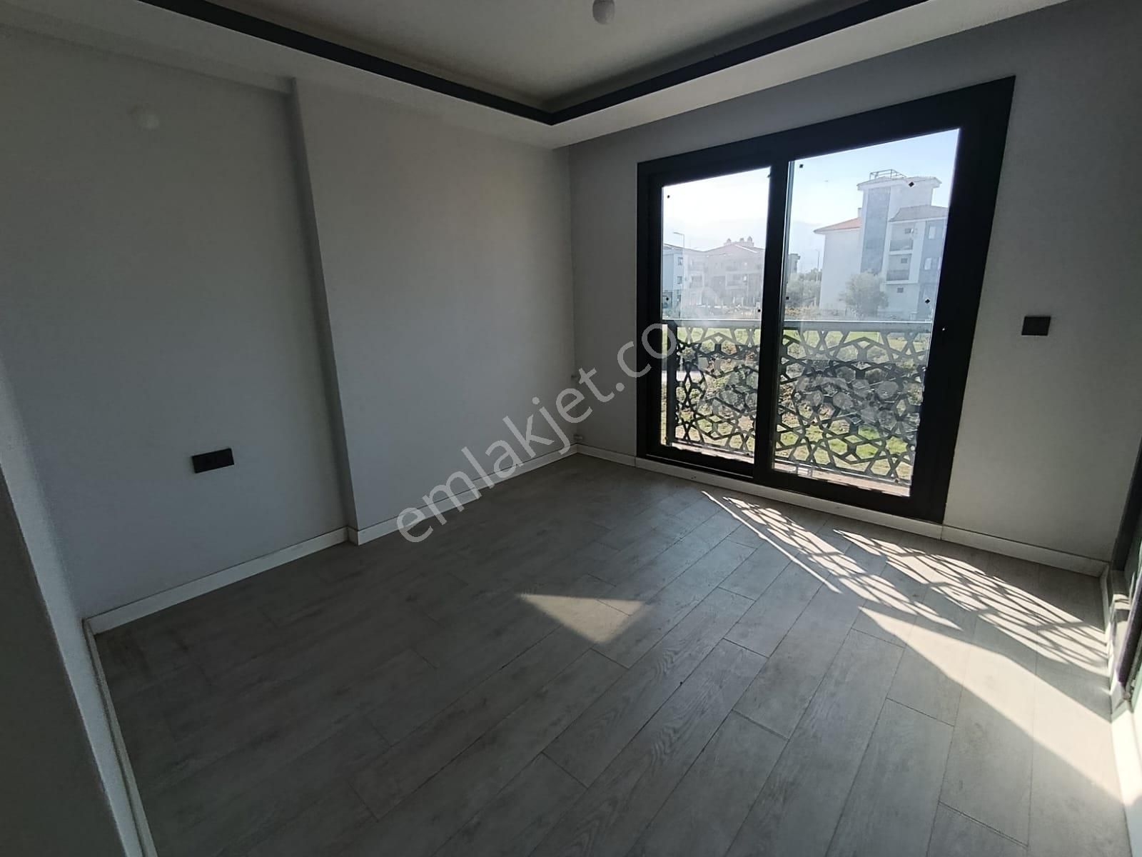 Hem Merkezi Hem Müstakil! , Özel Havuzlu 3+1 5 Banyolu Lüks Villa - Görsel 14