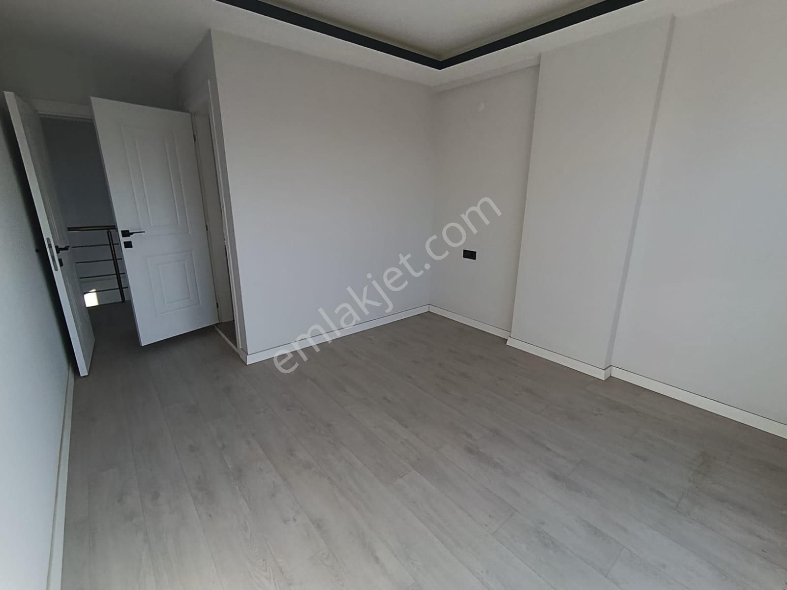 Hem Merkezi Hem Müstakil! , Özel Havuzlu 3+1 5 Banyolu Lüks Villa - Görsel 28