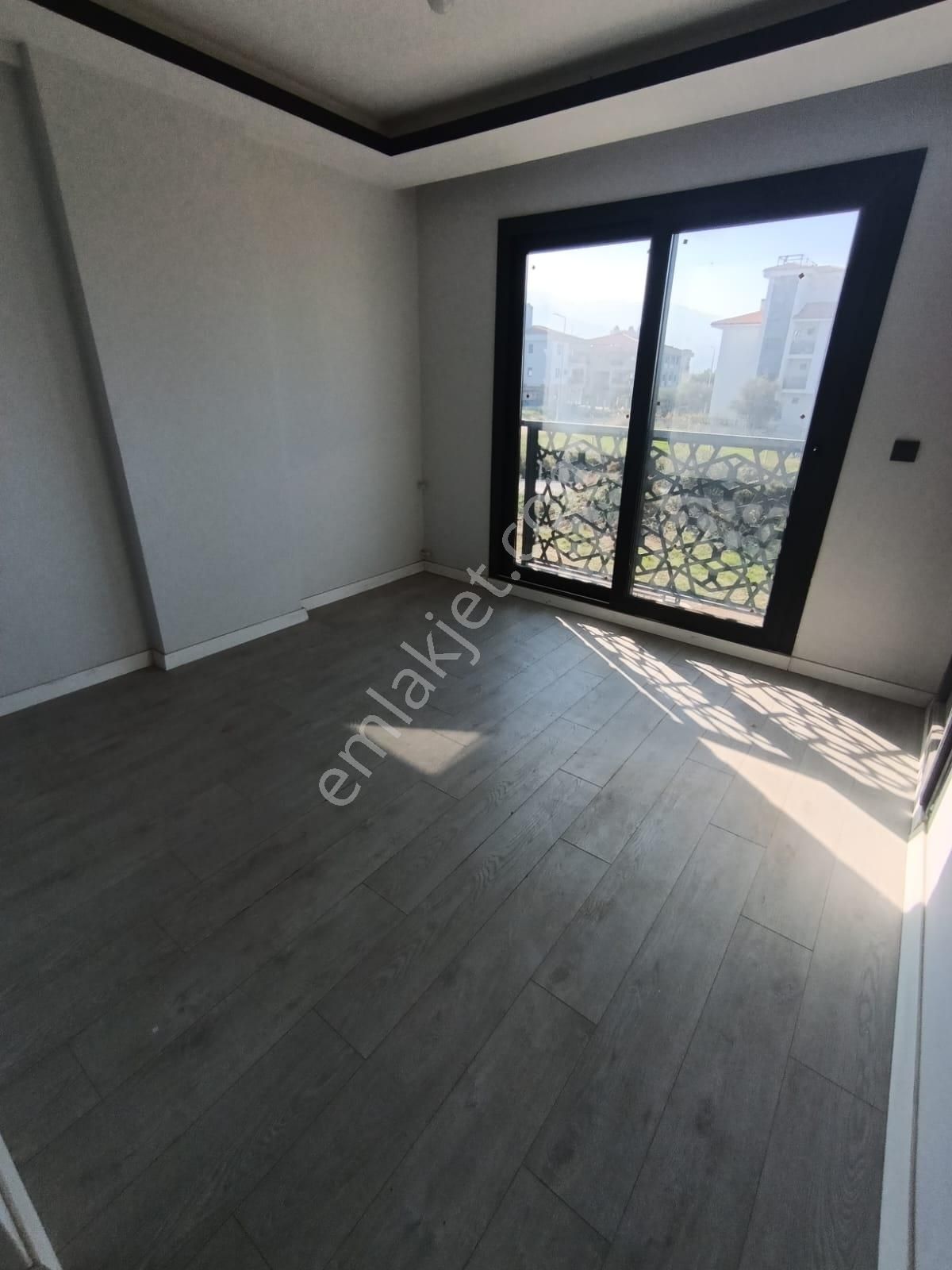 Hem Merkezi Hem Müstakil! , Özel Havuzlu 3+1 5 Banyolu Lüks Villa - Görsel 15