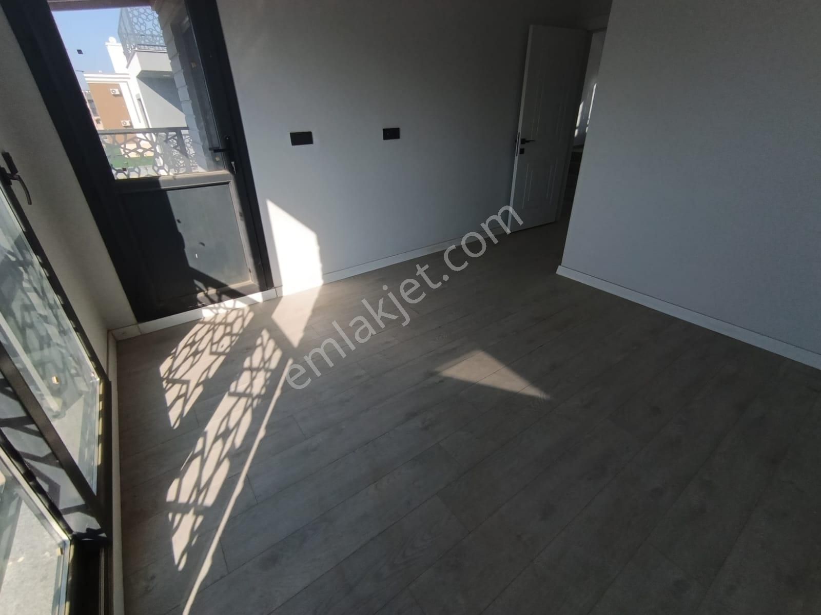 Hem Merkezi Hem Müstakil! , Özel Havuzlu 3+1 5 Banyolu Lüks Villa - Görsel 13