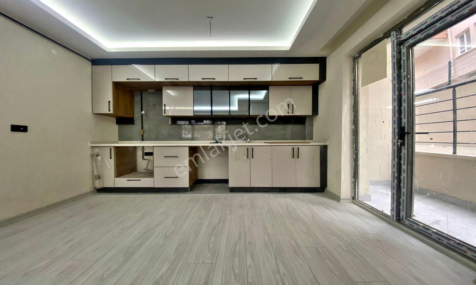 Ufuktepe'de Sıfır Binada Full Yapılı Kot.1 Kat Konumunda 3+1 ! - Görsel 3