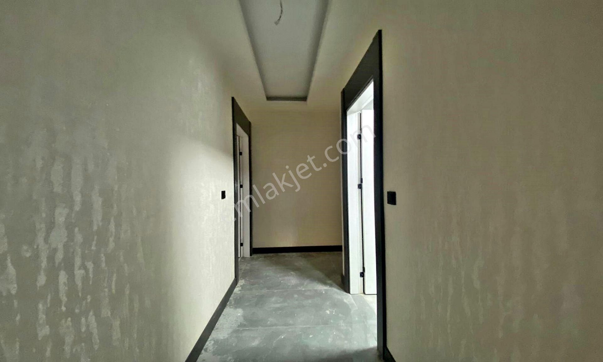 Ufuktepe'de Sıfır Binada Full Yapılı Kot.1 Kat Konumunda 3+1 ! - Görsel 24