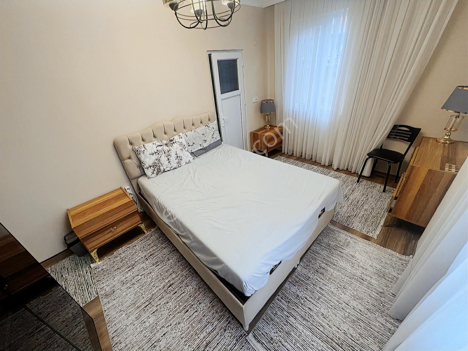 Arnavutköy Taşolukta Eşyalı 3+1 Acil Satılık Daire - Görsel 11