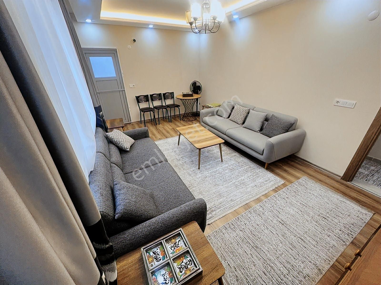 Arnavutköy Taşolukta Eşyalı 3+1 Acil Satılık Daire - Görsel 2