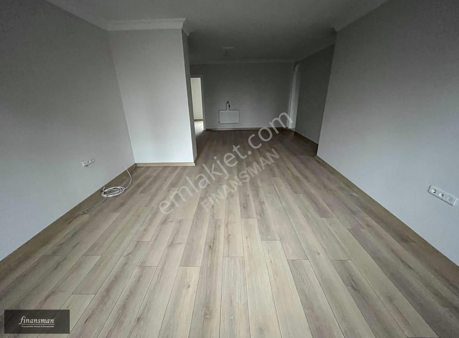 Finansman'dan..cadde Üstü..bakımlı..geniş..arakat 2+1 Daire