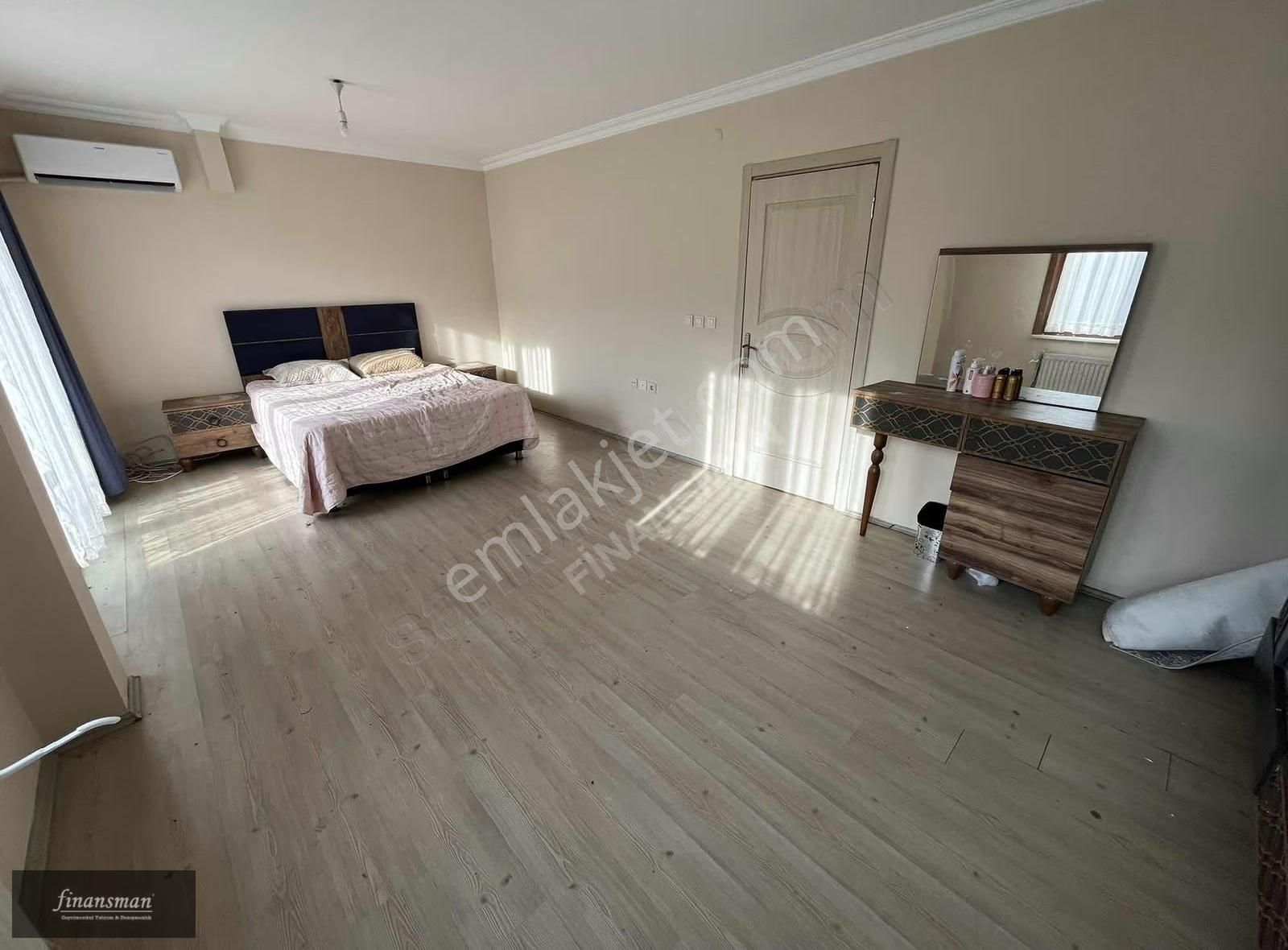 Finansman'dan..havuzlu..müstakil Girişli..geniş Bahçeli Villa - Görsel 15