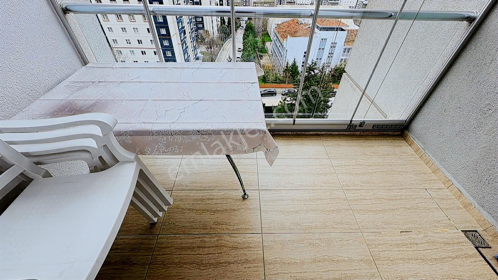 Avrupa Konutları 3'te Ara Kat, Full Eşyalı 1+1 Kiralık Daire - Görsel 24