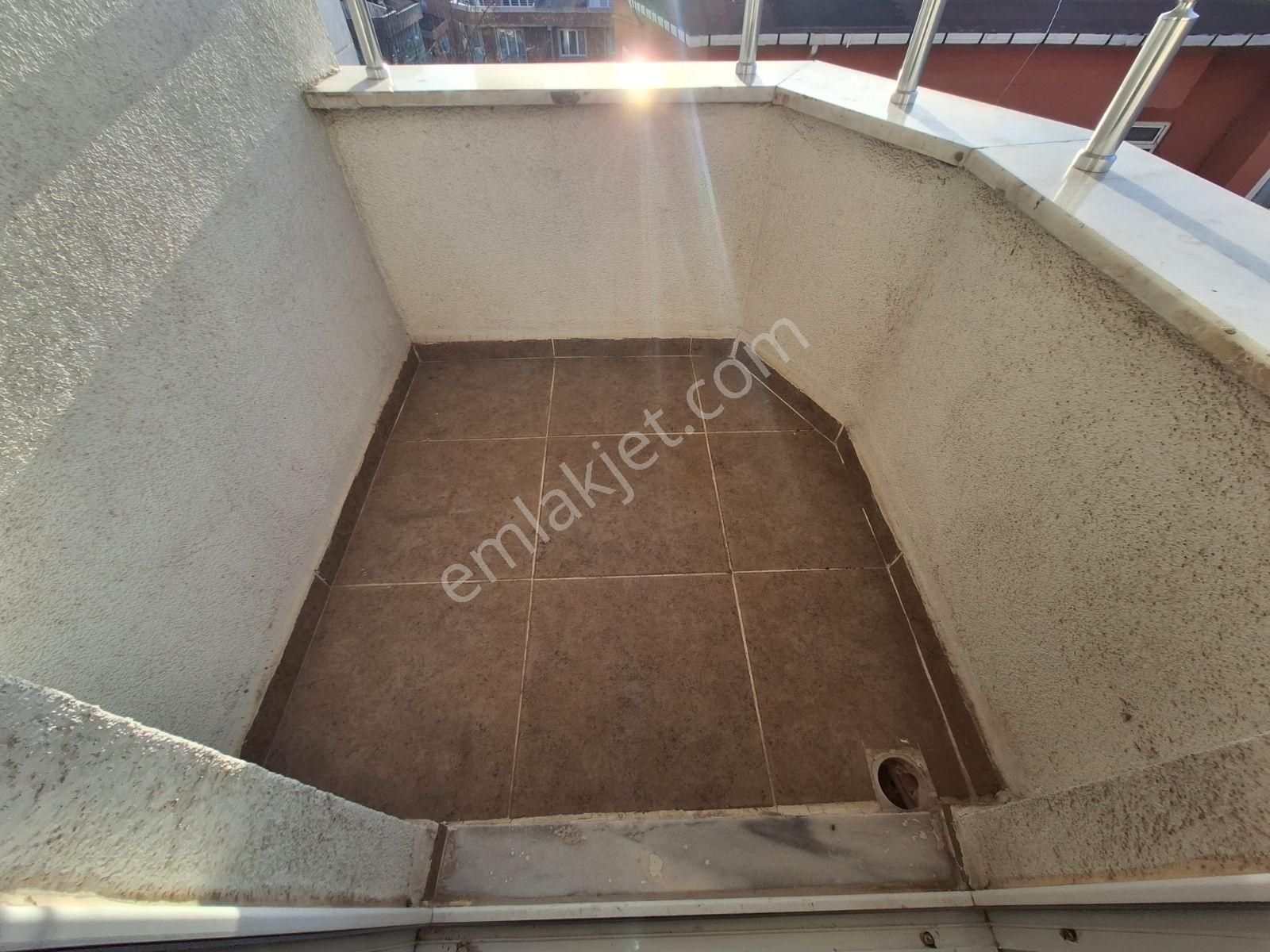 Ünalan Mahallesi'nde Muhteşem Çatı Dubleks Çift Girişli Daire - Görsel 26