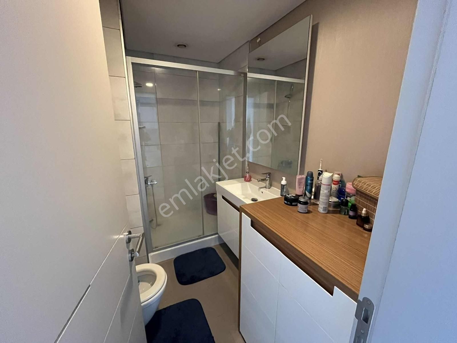 Suryapı Corridor'da Satılık 1+1 66m2 En Üst Kat Eşyalı Boş Daire - Görsel 8