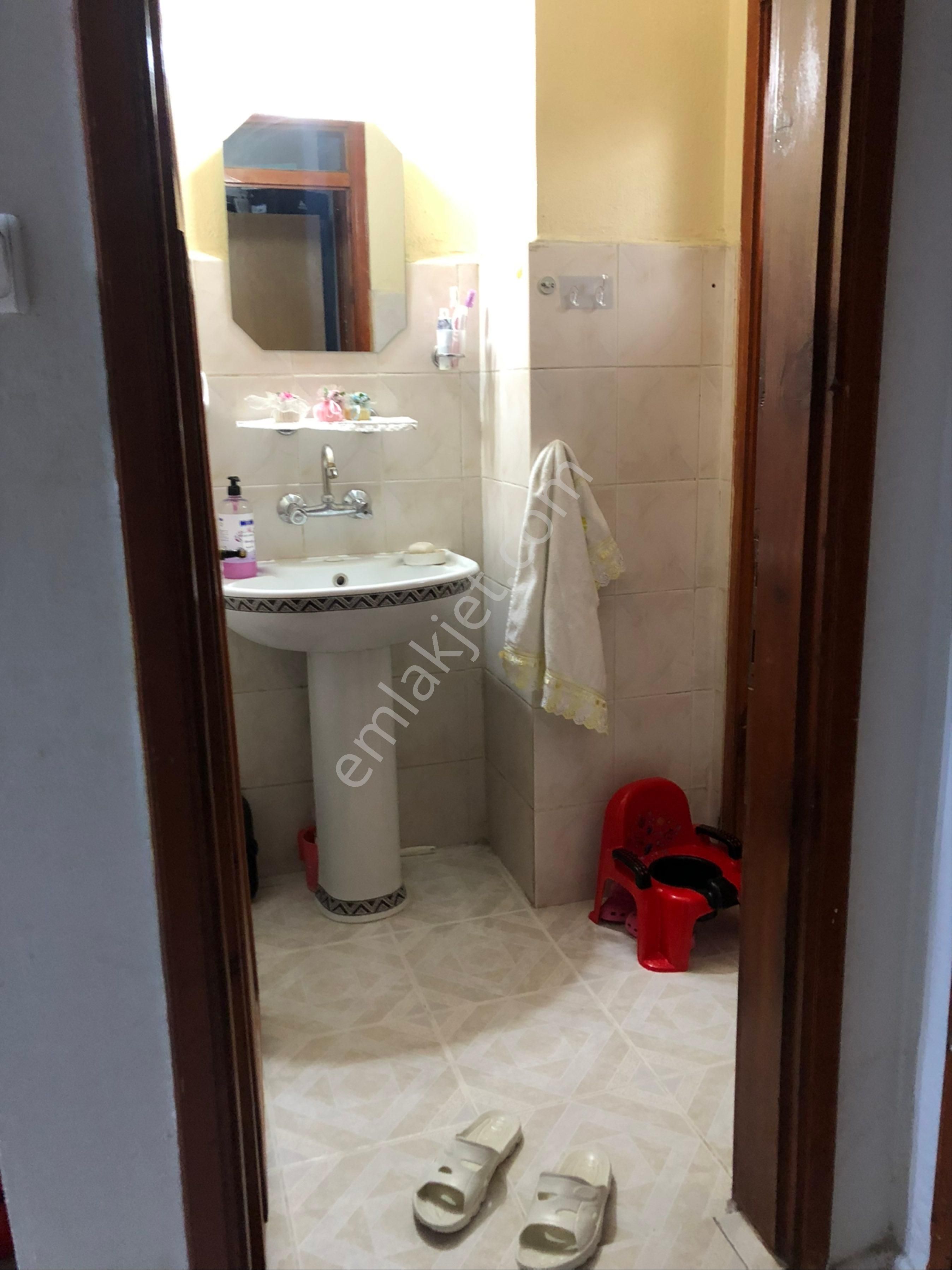 Kozan Yolunda 3 Katlı Dükkan+ev - Görsel 18