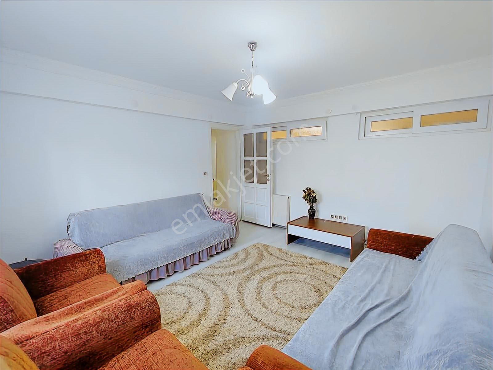 Balçova Tanju Okan Sok. Eşyalı Kiralık 2+1daire - Görsel 2