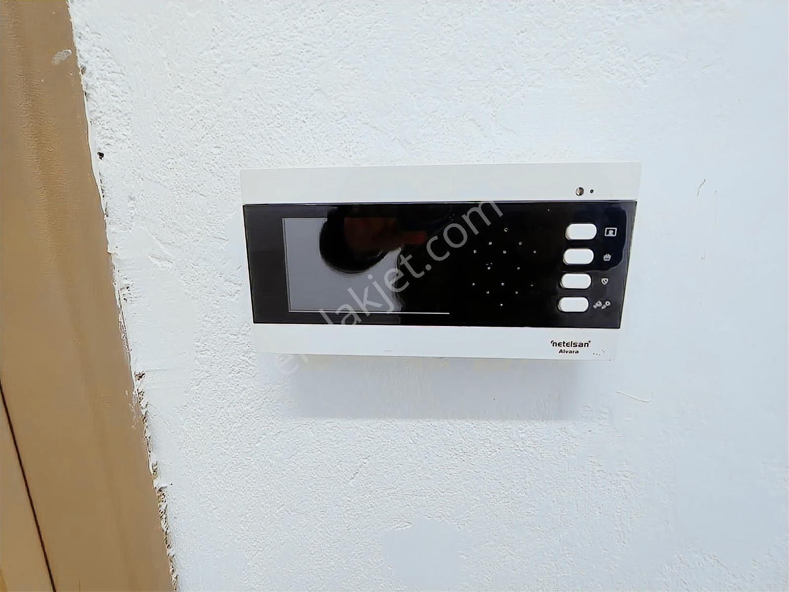 Balçova Tanju Okan Sok. Eşyalı Kiralık 2+1daire - Görsel 17