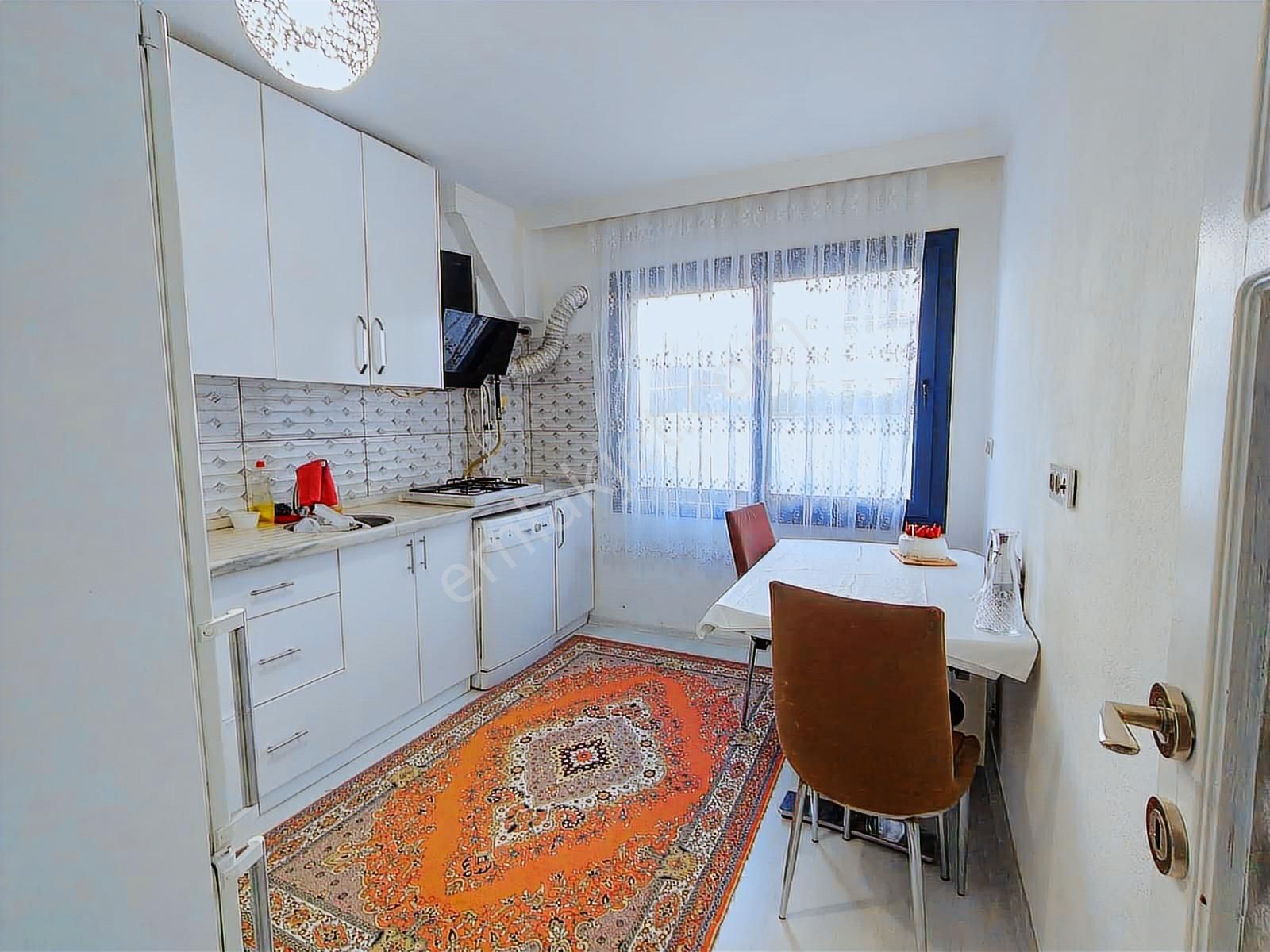 Balçova Tanju Okan Sok. Eşyalı Kiralık 2+1daire - Görsel 8