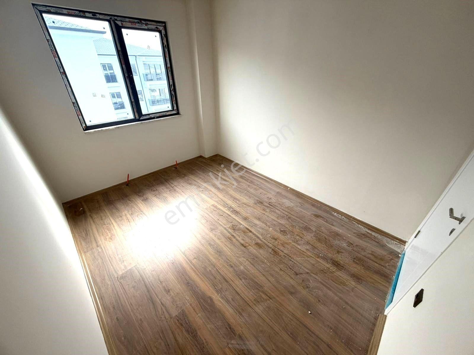 𝄞melodi'den Karaağaç'ta Otoparklı Sitede Ön Cephe Ayrı Mutfaklı Yeni Tasarım 2+1 Daire - Görsel 25