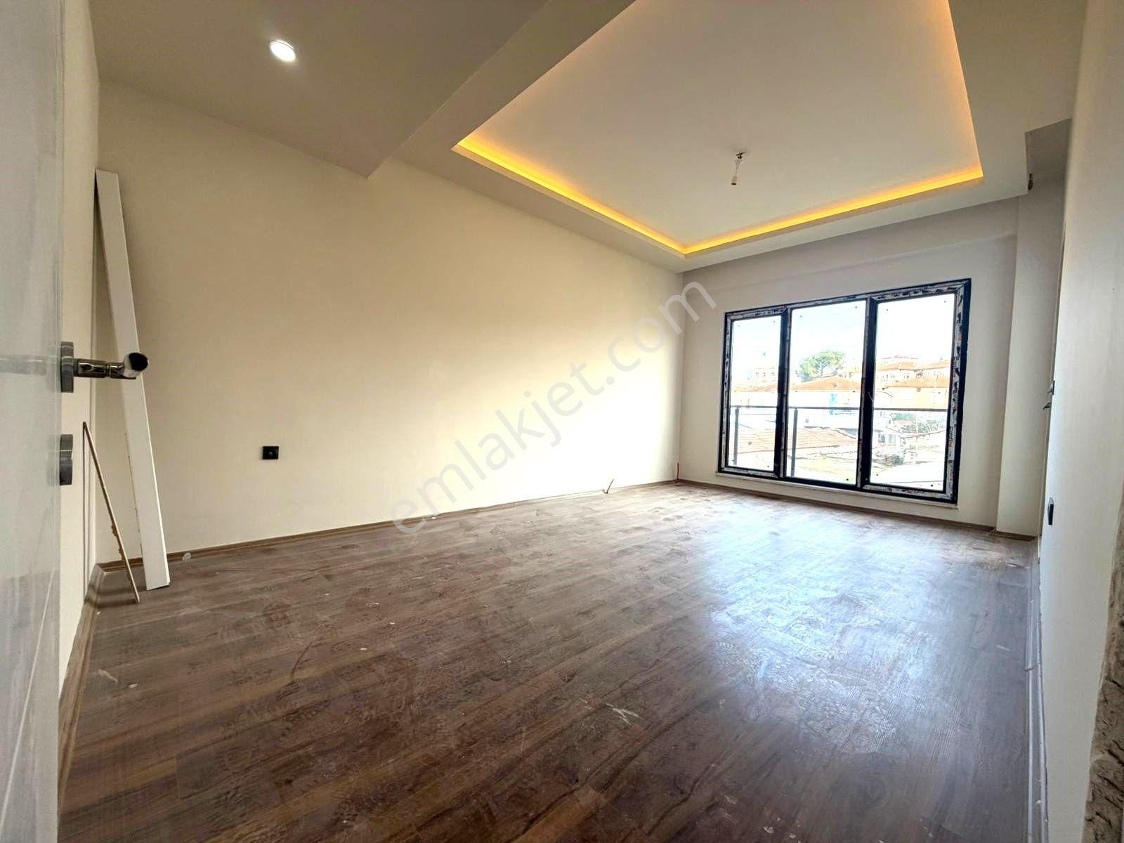 𝄞melodi'den Karaağaç'ta Otoparklı Sitede Ön Cephe Ayrı Mutfaklı Yeni Tasarım 2+1 Daire - Görsel 4