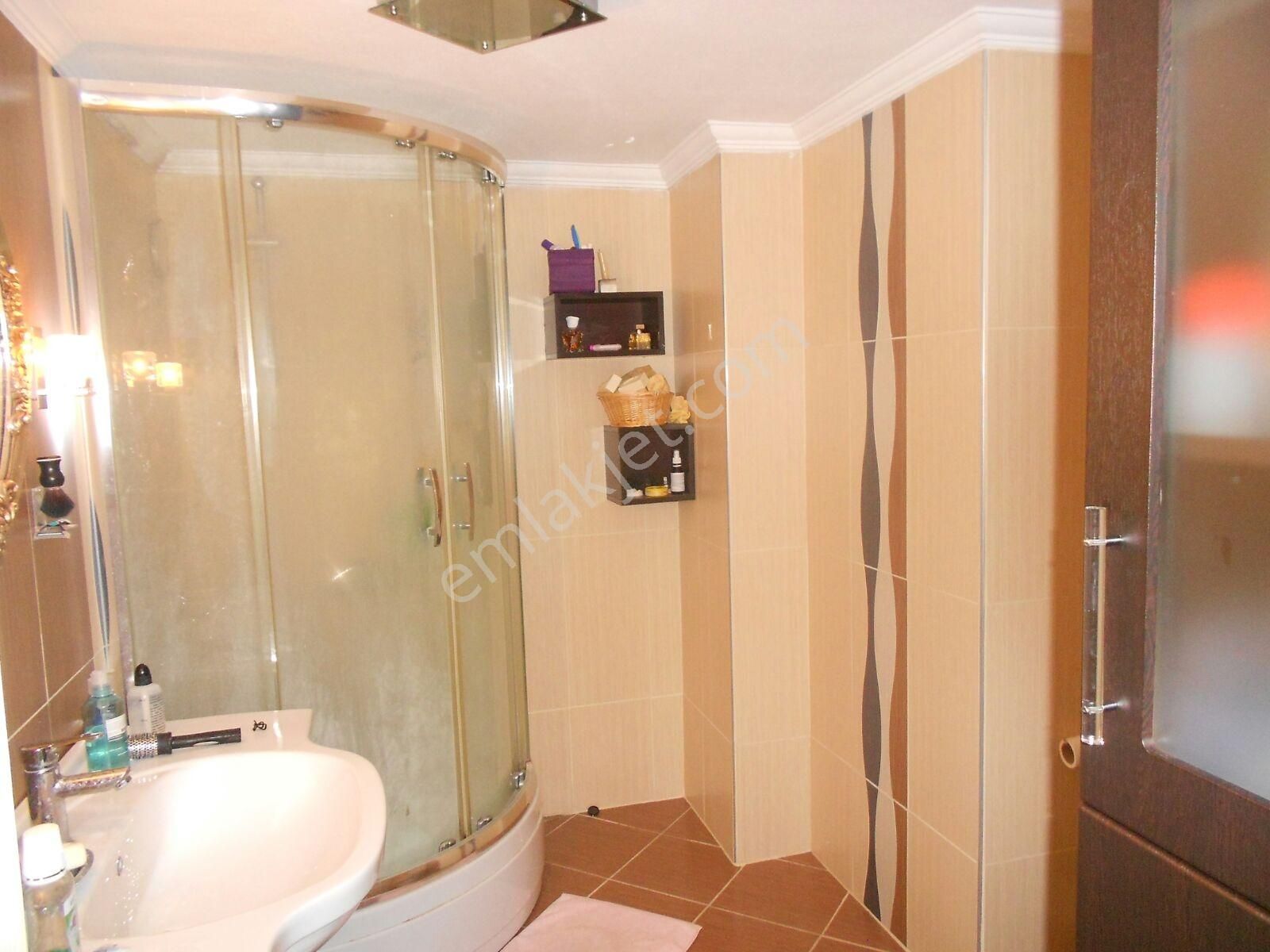 Barış Mahallesi'nde Site İçinde 3+1 Kombili Daire - Görsel 7