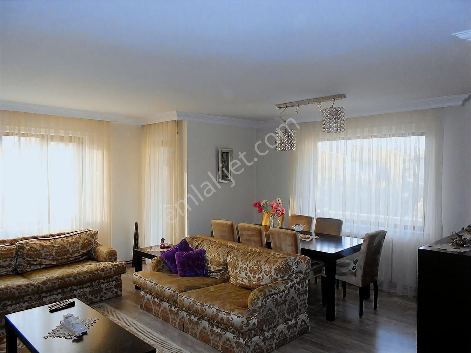 Barış Mahallesi'nde Site İçinde 3+1 Kombili Daire - Görsel 6