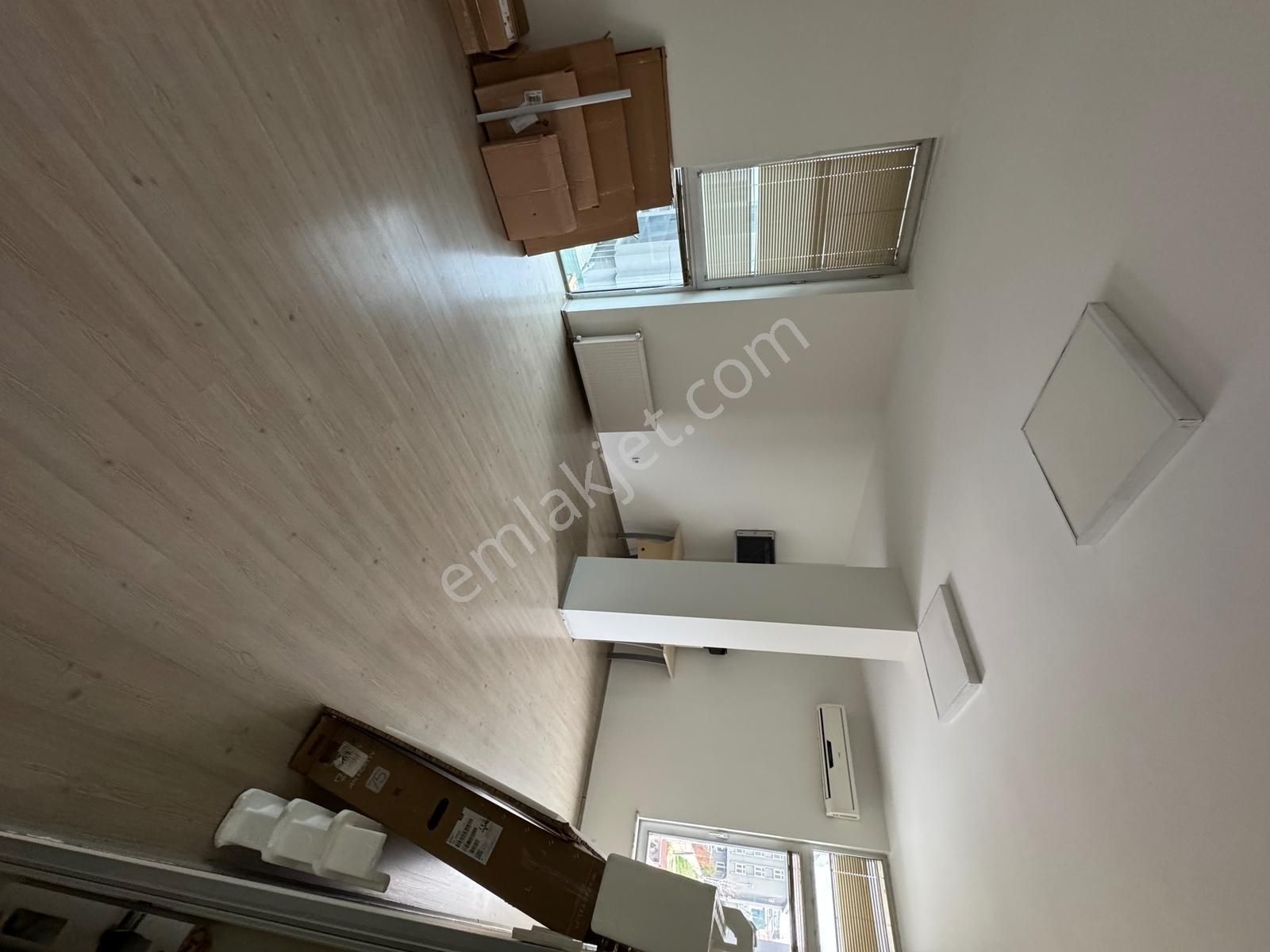 Şerifali'de Kiralik 275m2 Ofis - Görsel 3