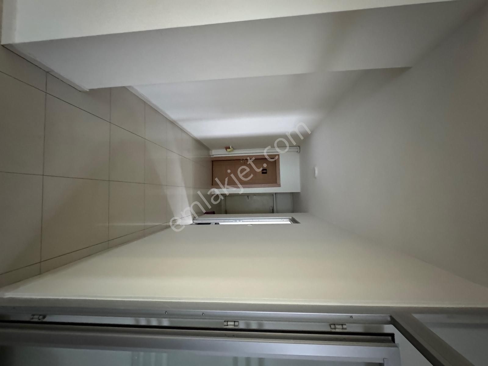 Şerifali'de Kiralik 275m2 Ofis - Görsel 7