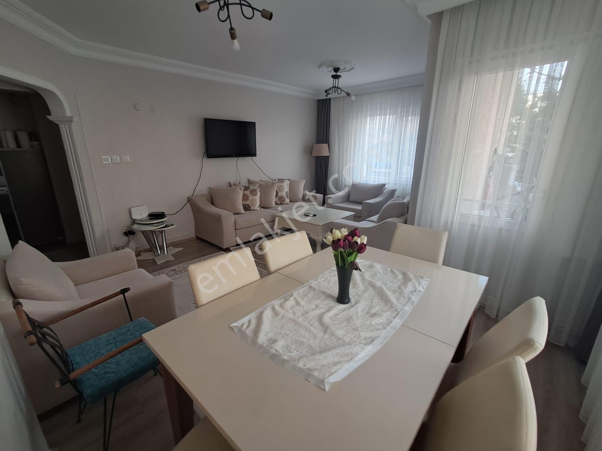 Oryaştan Ataşehir İçerenköy Özgüven Sitesinde 115m2 3+1 Daire - Görsel 2
