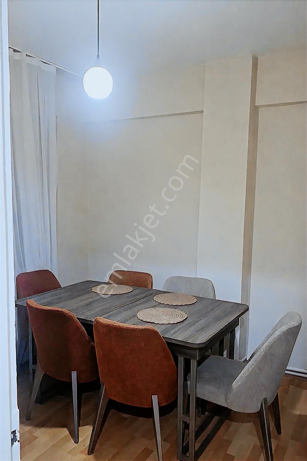 Kartal Cevizlide Satılık Arakat 2+1 Daire - Görsel 3