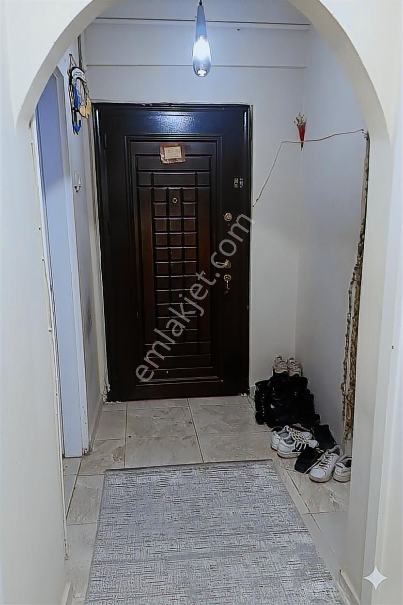 Kartal Cevizlide Satılık Arakat 2+1 Daire - Görsel 2