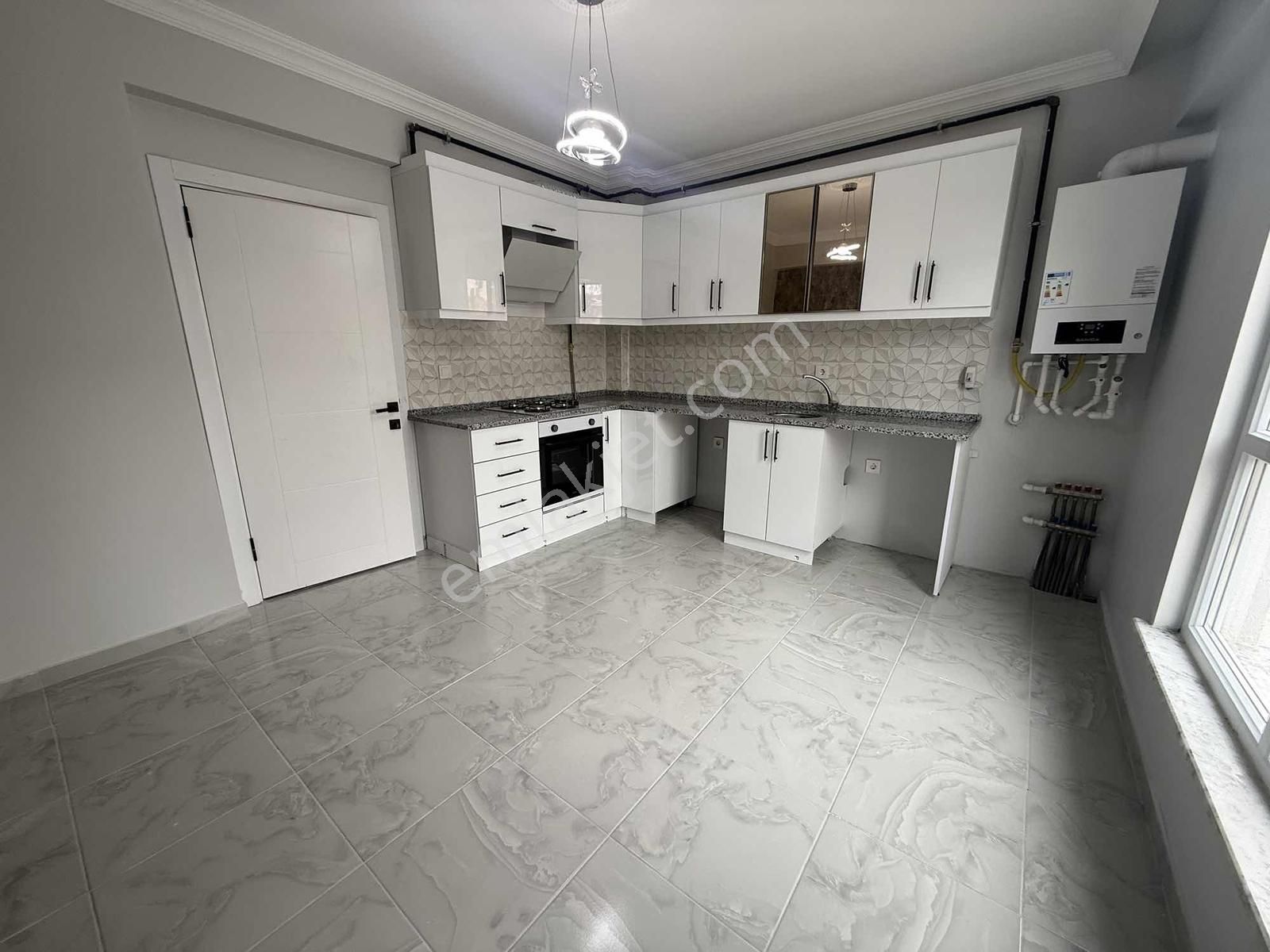 Şirintepe Mahallesi Park Yanı Satılık 2+1 Daire