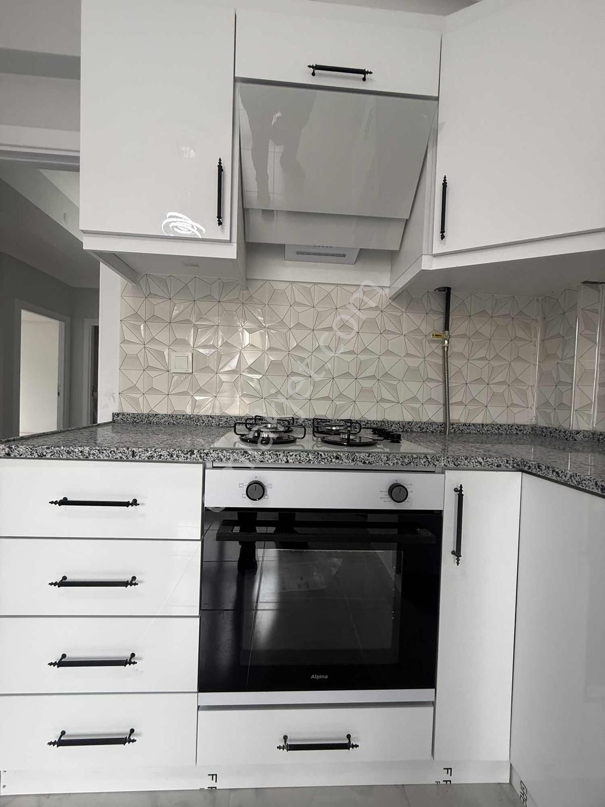 Şirintepe Mahallesi Park Yanı Satılık 2+1 Daire - Görsel 3