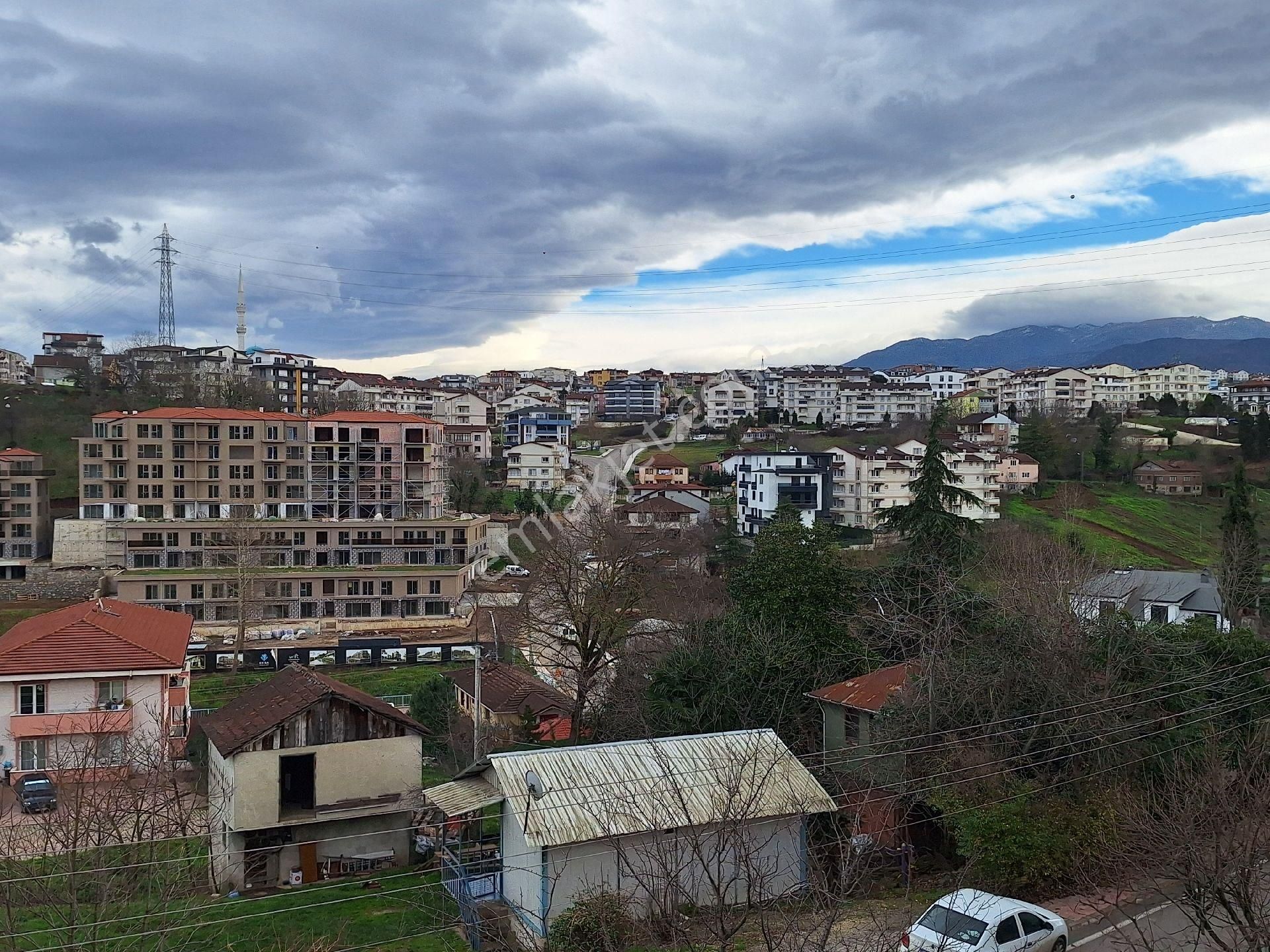 Cadde Üstü 2+1 Arakat Daire, Belediye/kaymakamlık Caddesi Sonunda - Görsel 11
