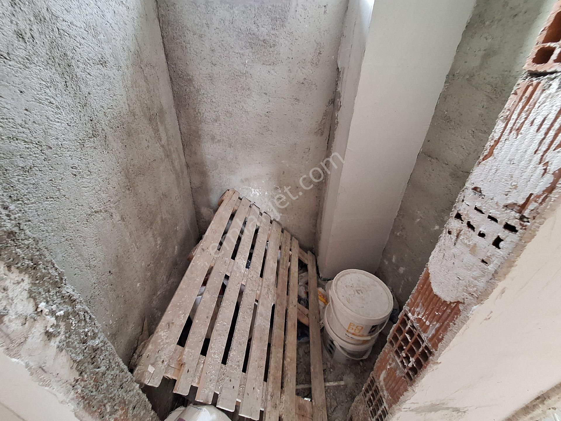 Cadde Üstü 2+1 Arakat Daire, Belediye/kaymakamlık Caddesi Sonunda - Görsel 4