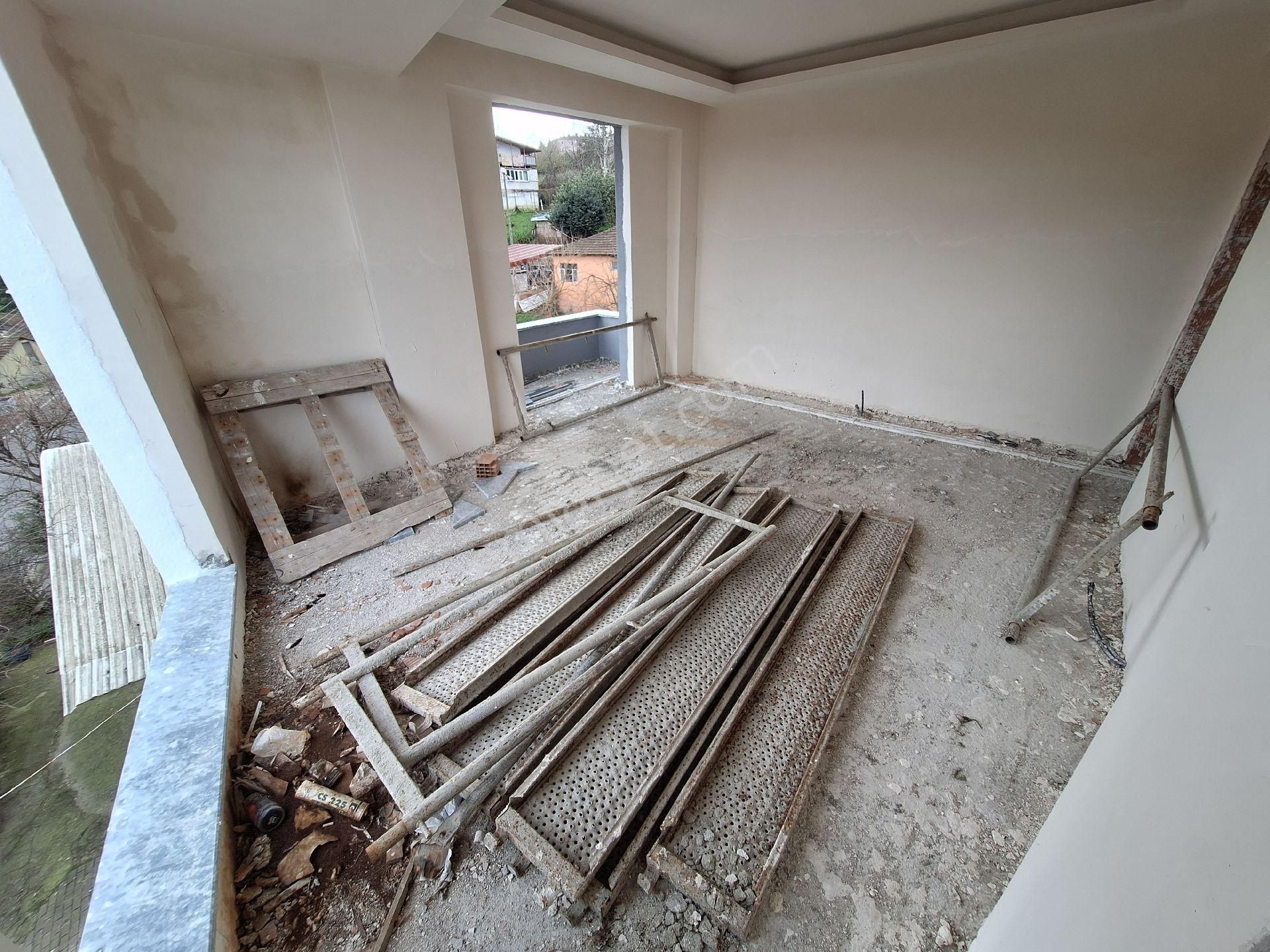 Cadde Üstü 2+1 Arakat Daire, Belediye/kaymakamlık Caddesi Sonunda - Görsel 23