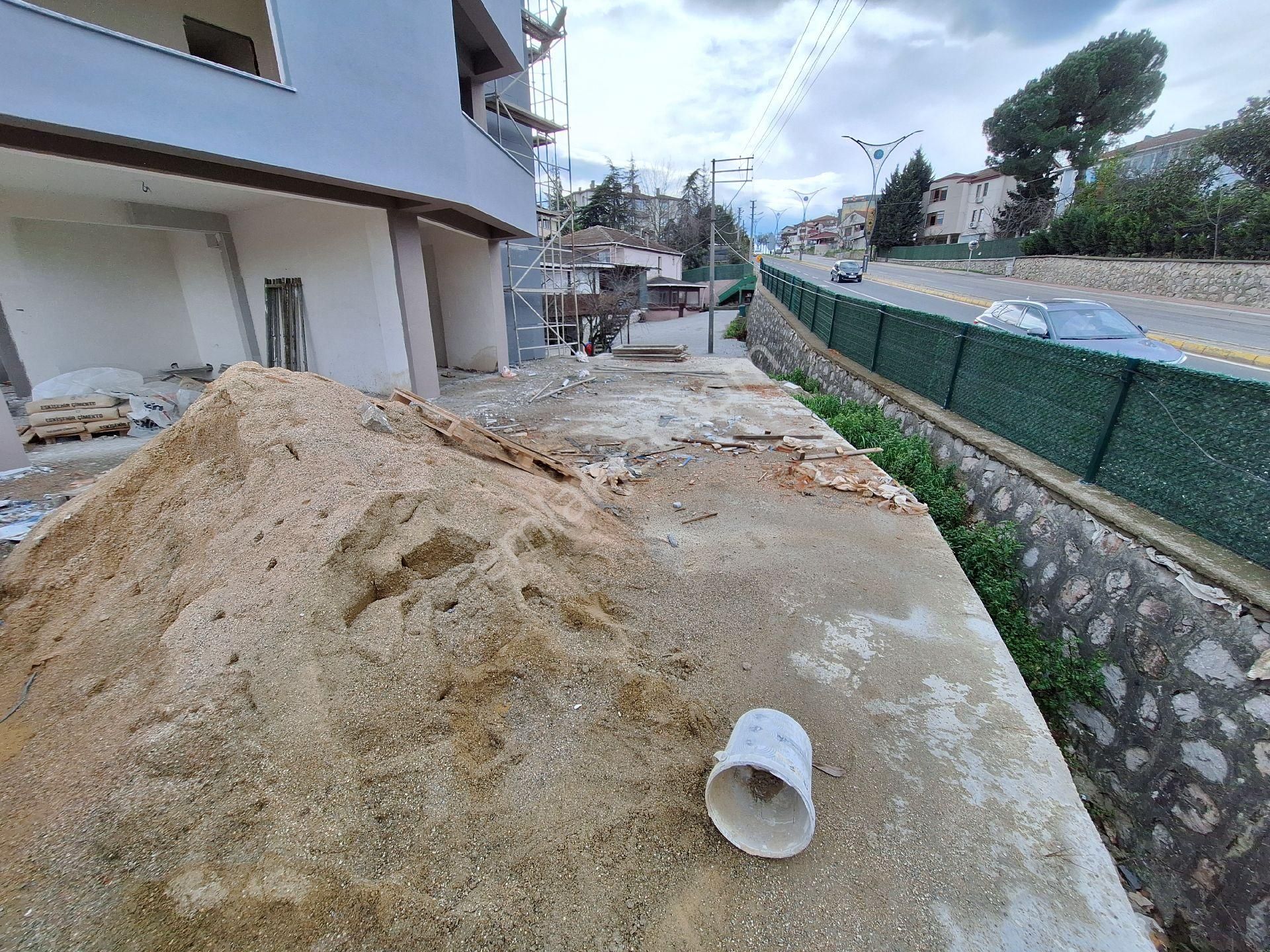 Cadde Üstü 2+1 Arakat Daire, Belediye/kaymakamlık Caddesi Sonunda - Görsel 31