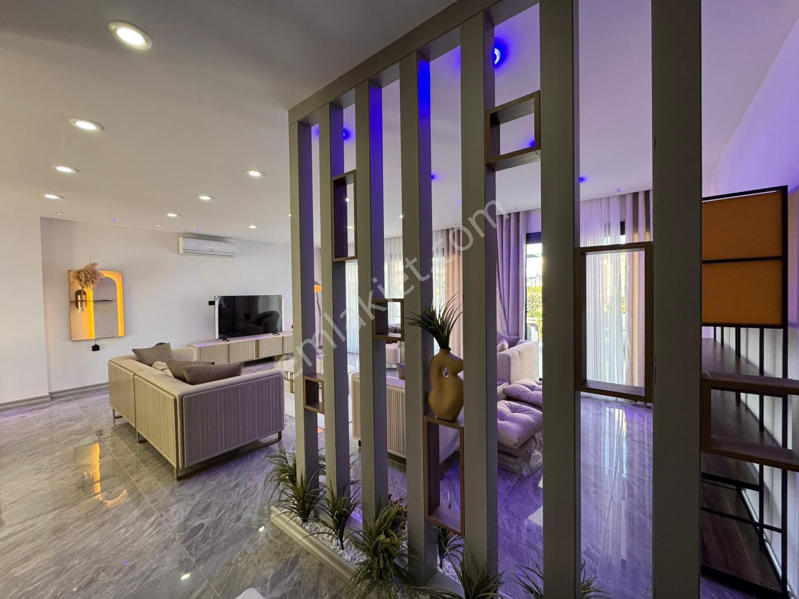 Didim Altınkum’da Denize 600 Metre Full Eşyalı Mimariye Bayılcağınız 4+1 Villa - Görsel 15