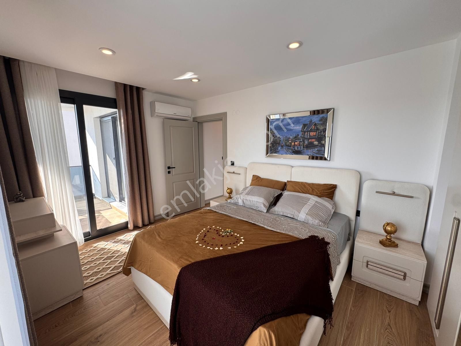Didim Altınkum’da Denize 600 Metre Full Eşyalı Mimariye Bayılcağınız 4+1 Villa - Görsel 16