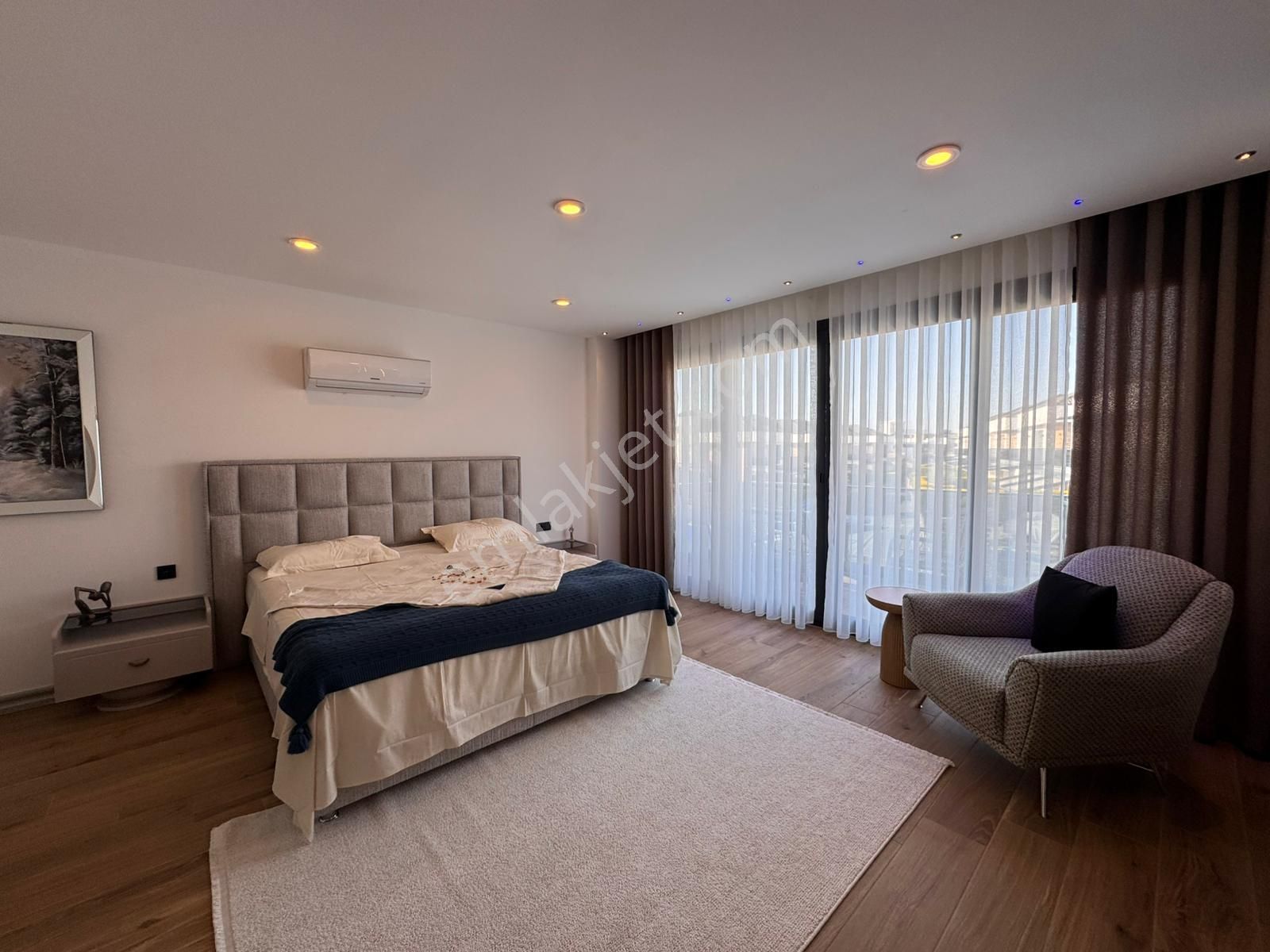 Didim Altınkum’da Denize 600 Metre Full Eşyalı Mimariye Bayılcağınız 4+1 Villa - Görsel 33