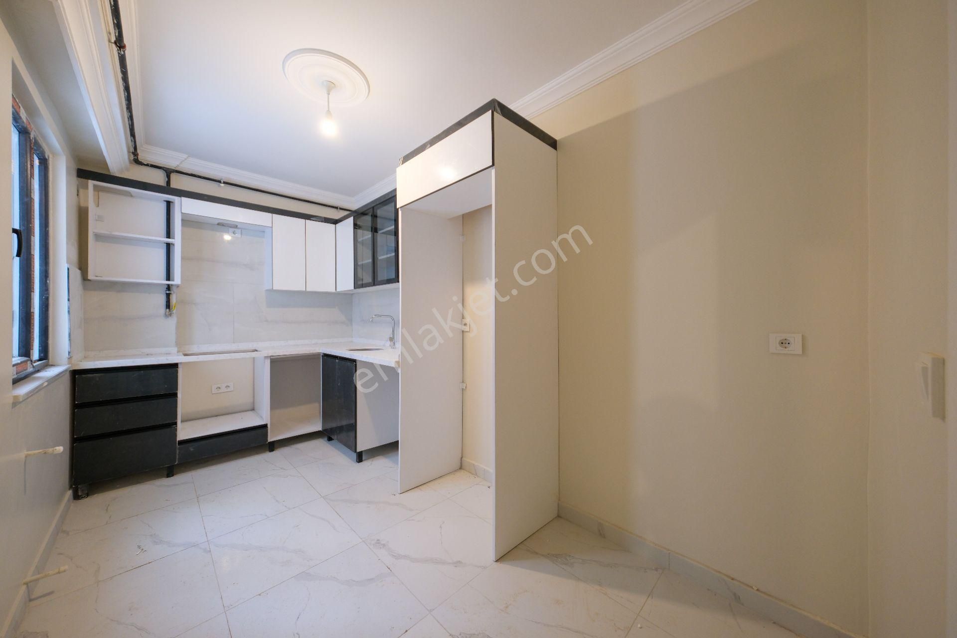 Eyüp Merkezde Sıfır Binada Yatırıma Uygun 2+1 Daire - Görsel 28