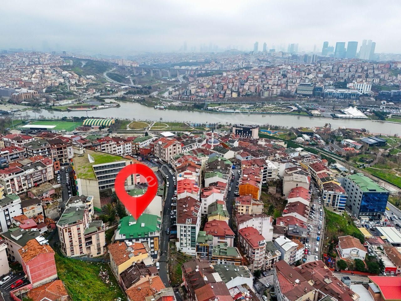 Eyüp Merkezde Sıfır Binada Yatırıma Uygun 2+1 Daire - Görsel 3