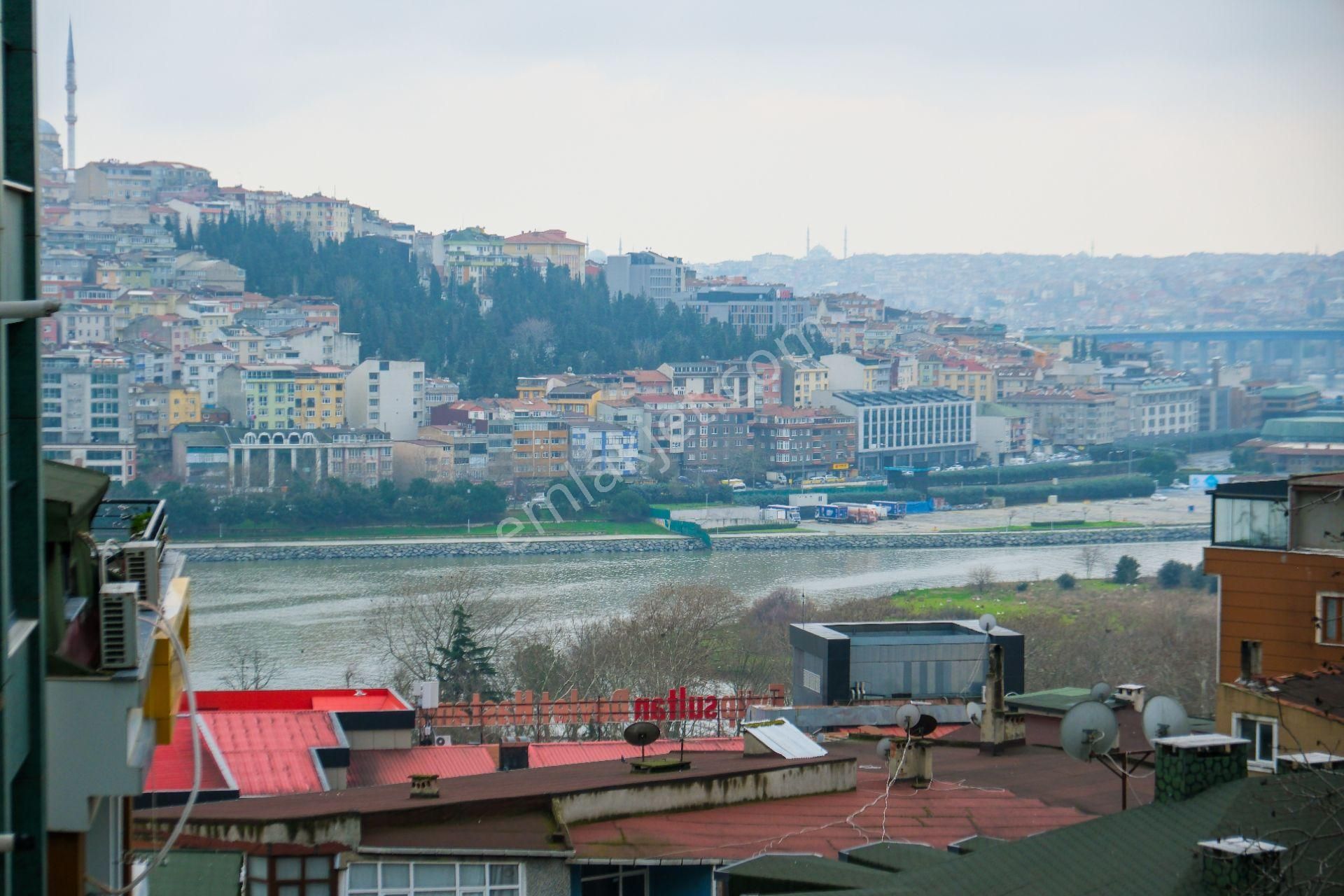 Eyüp Merkezde Sıfır Binada Yatırıma Uygun 2+1 Daire - Görsel 15