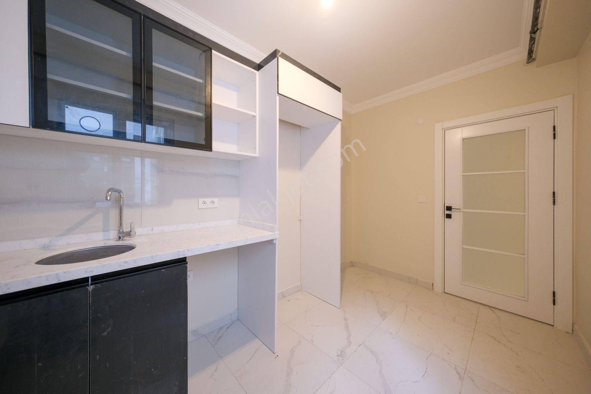 Eyüp Merkezde Sıfır Binada Yatırıma Uygun 2+1 Daire - Görsel 31