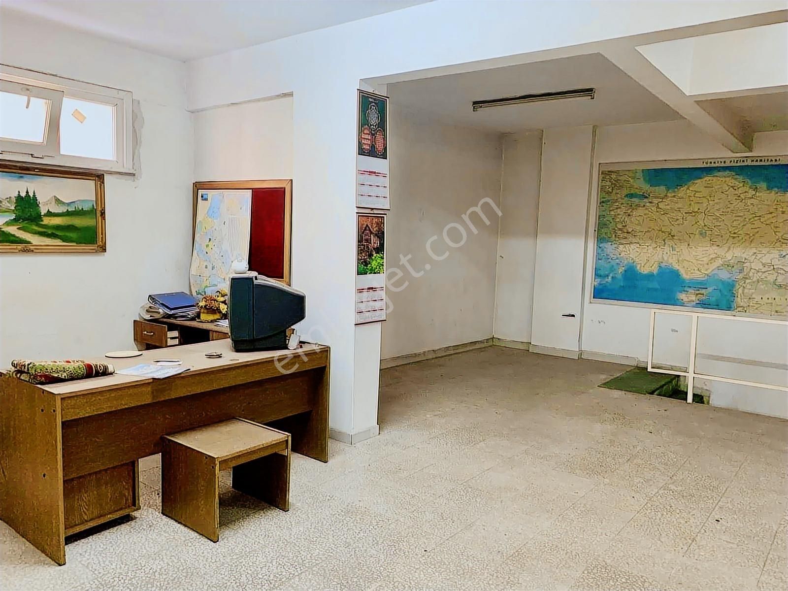 Mirsat Sancaktar'dan 400 M2 İki Katlı Kiralık Dükkan - Görsel 3