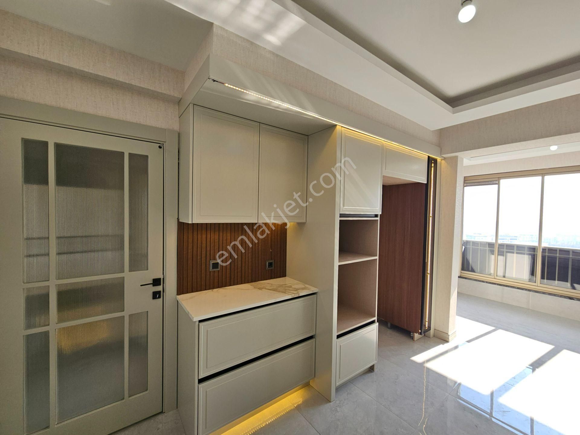 Selahaddin Eyyübi Mahallesinde Kahramanlar Caddesine Yakın 3+1 Lüx Sıfır Fırsat Daireler - Görsel 8