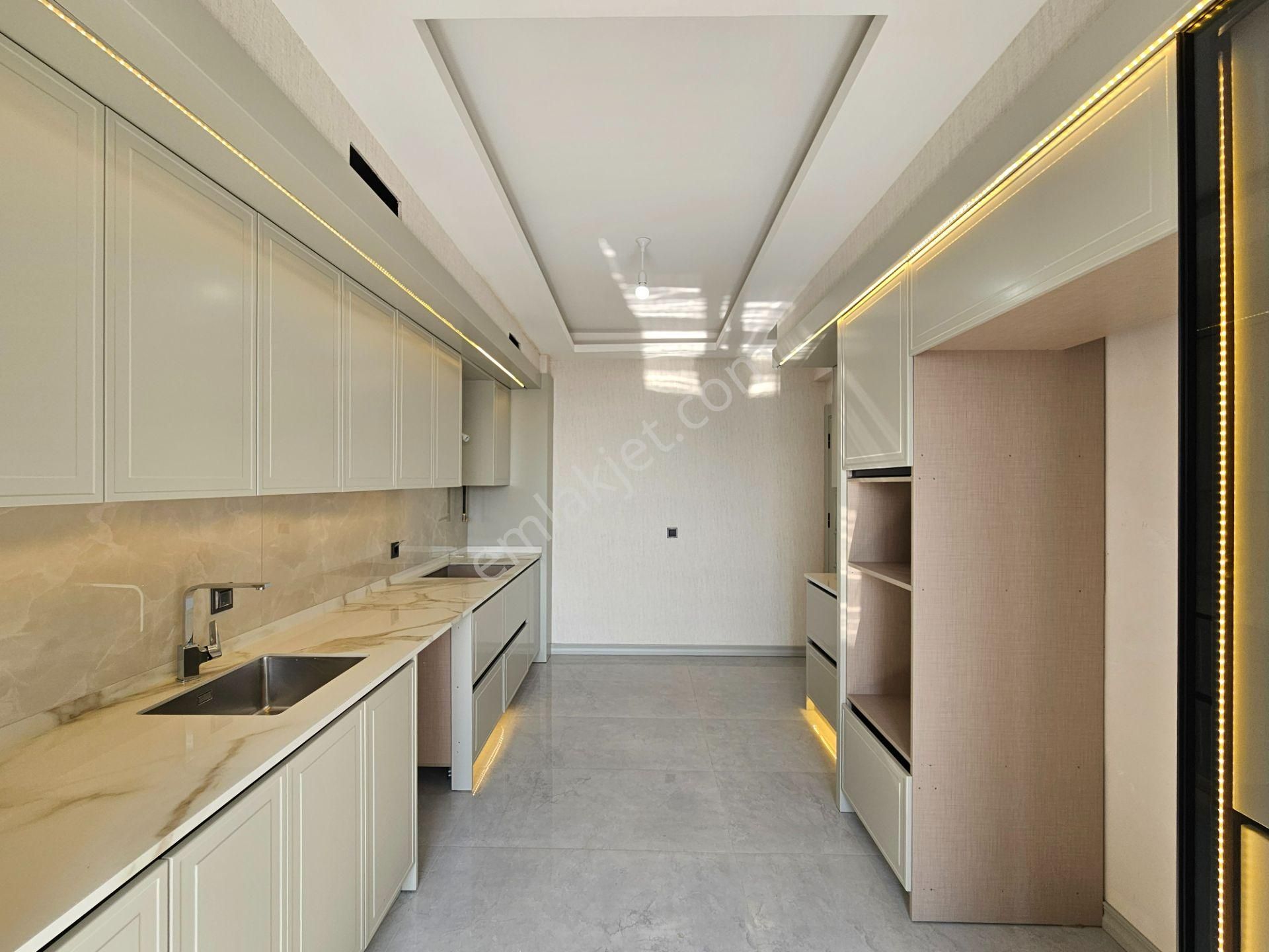 Selahaddin Eyyübi Mahallesinde Kahramanlar Caddesine Yakın 3+1 Lüx Sıfır Fırsat Daireler - Görsel 9