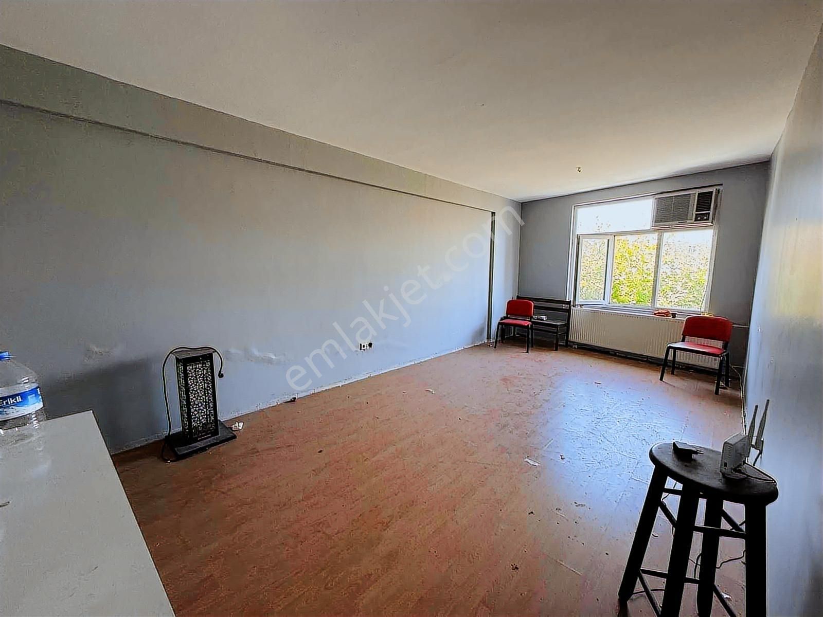 Cenk Atalay Solak'tan Dörtler İş Merkezi'nde Kiralık Ofis/büro - Görsel 7